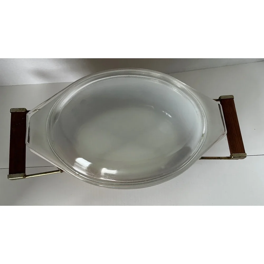Pyrex Vintage Casserole Early American 1.5 QT Oval Brown Gold with Cradle Lid